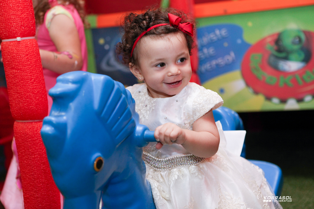 umano, umaninho, primeiroaninho, fotografiainfantil, fotodefesta, festadeumaninho, festabrancadeneve, brancadenevedecor, decoracaobrancadeneve, umaninho, primeiroano, festadeprincesa, maedemenina, fotosdefesta