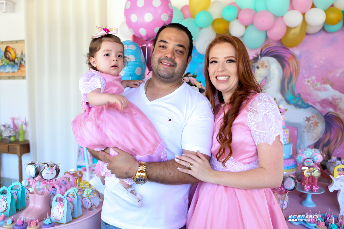 umano, umaninho, primeiroaninho, fotografiainfantil, fotodefesta, festadeumaninho, festaunicornio, unicorniodecor, decoracaodeunicornio, umaninho, primeiroano, festadeprincesa, maedemenina, fotosdefesta