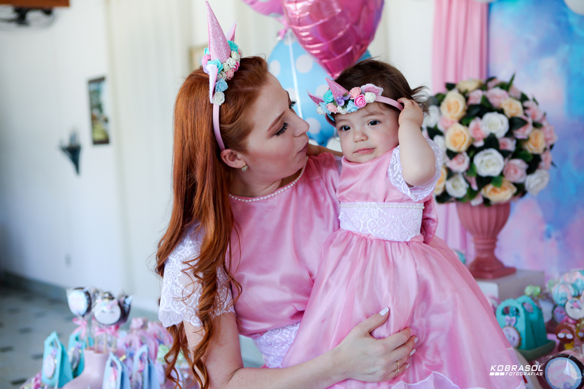 umano, umaninho, primeiroaninho, fotografiainfantil, fotodefesta, festadeumaninho, festaunicornio, unicorniodecor, decoracaodeunicornio, umaninho, primeiroano, festadeprincesa, maedemenina, fotosdefesta