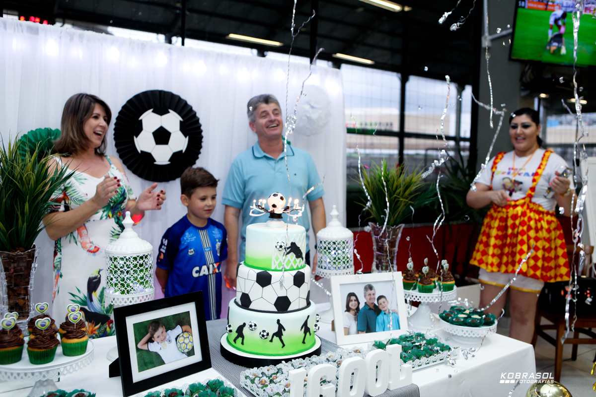 oitoanos, fotografiainfantil, fotodefesta, festadecriança, futebol, festadacopa, aniversariodejogador