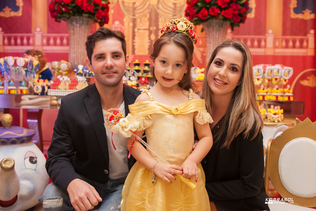 cincoanos, quintoaninho, fotografiainfantil, fotodefesta, festadecriança, abelaeaferadecor, festadeprincesa, familiareal, bricamundi