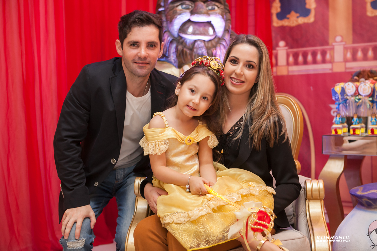 cincoanos, quintoaninho, fotografiainfantil, fotodefesta, festadecriança, abelaeaferadecor, festadeprincesa, familiareal, bricamundi