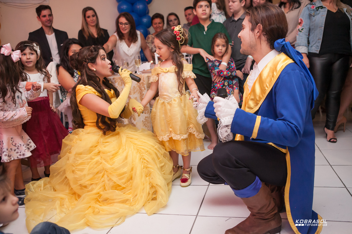 cincoanos, quintoaninho, fotografiainfantil, fotodefesta, festadecriança, abelaeaferadecor, festadeprincesa, familiareal, bricamundi