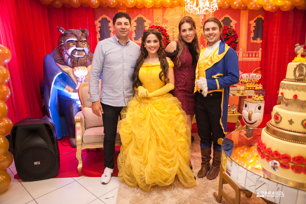 cincoanos, quintoaninho, fotografiainfantil, fotodefesta, festadecriança, abelaeaferadecor, festadeprincesa, familiareal, bricamundi