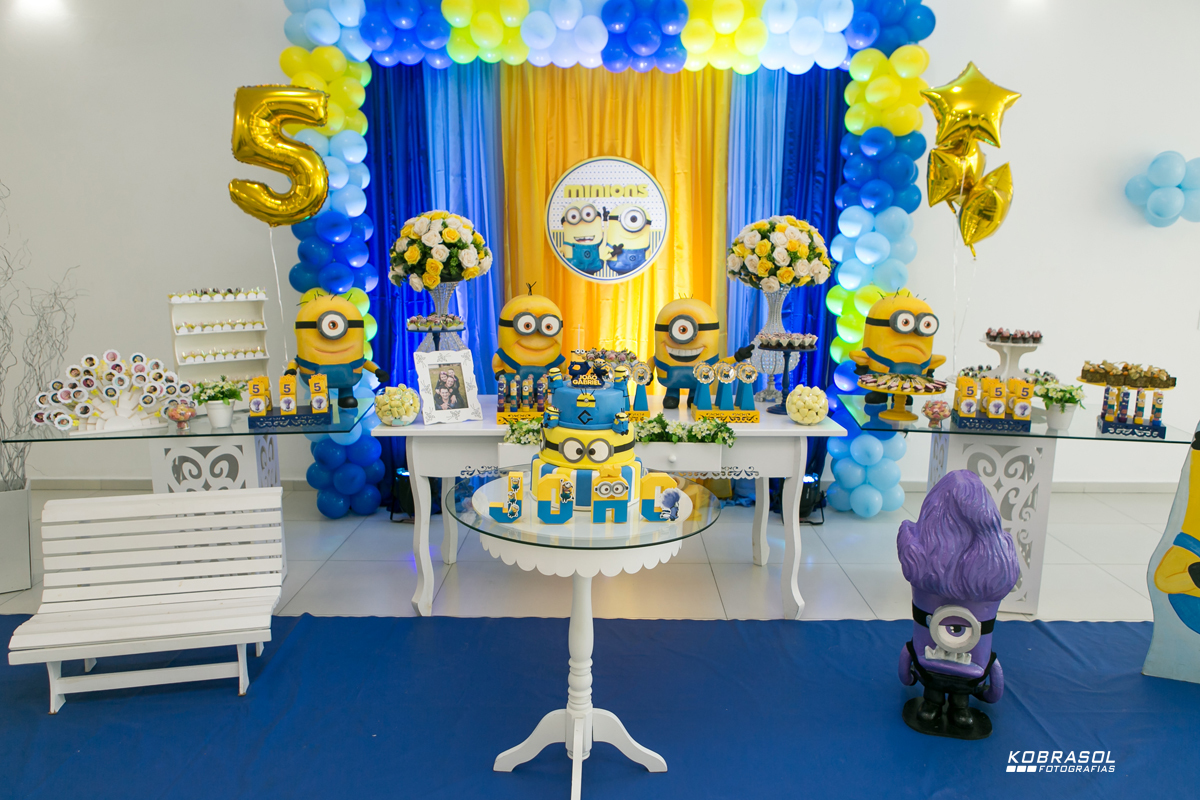 cincoanos, quintoaninho, fotografiainfantil, fotodefesta, festadecriança, minnionsdecor, festameumalvadofavorito, manufestas