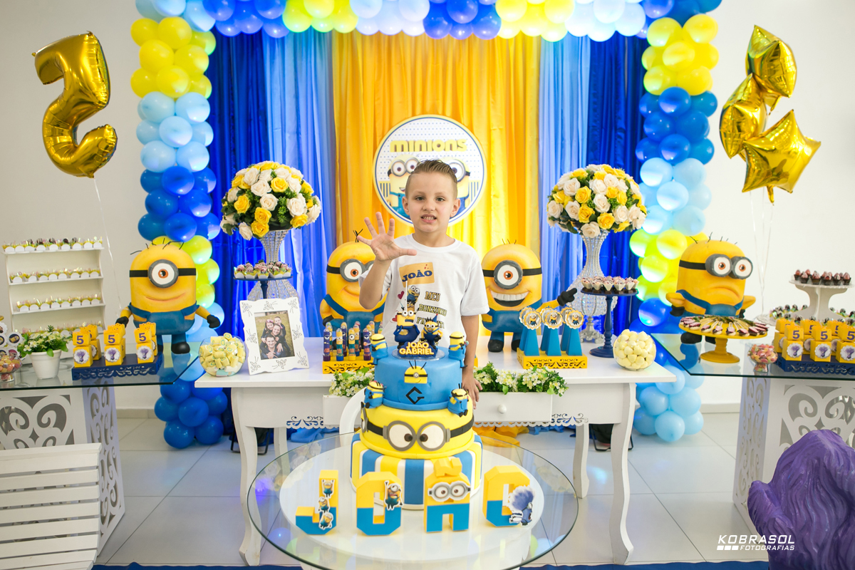 cincoanos, quintoaninho, fotografiainfantil, fotodefesta, festadecriança, minnionsdecor, festameumalvadofavorito, manufestas