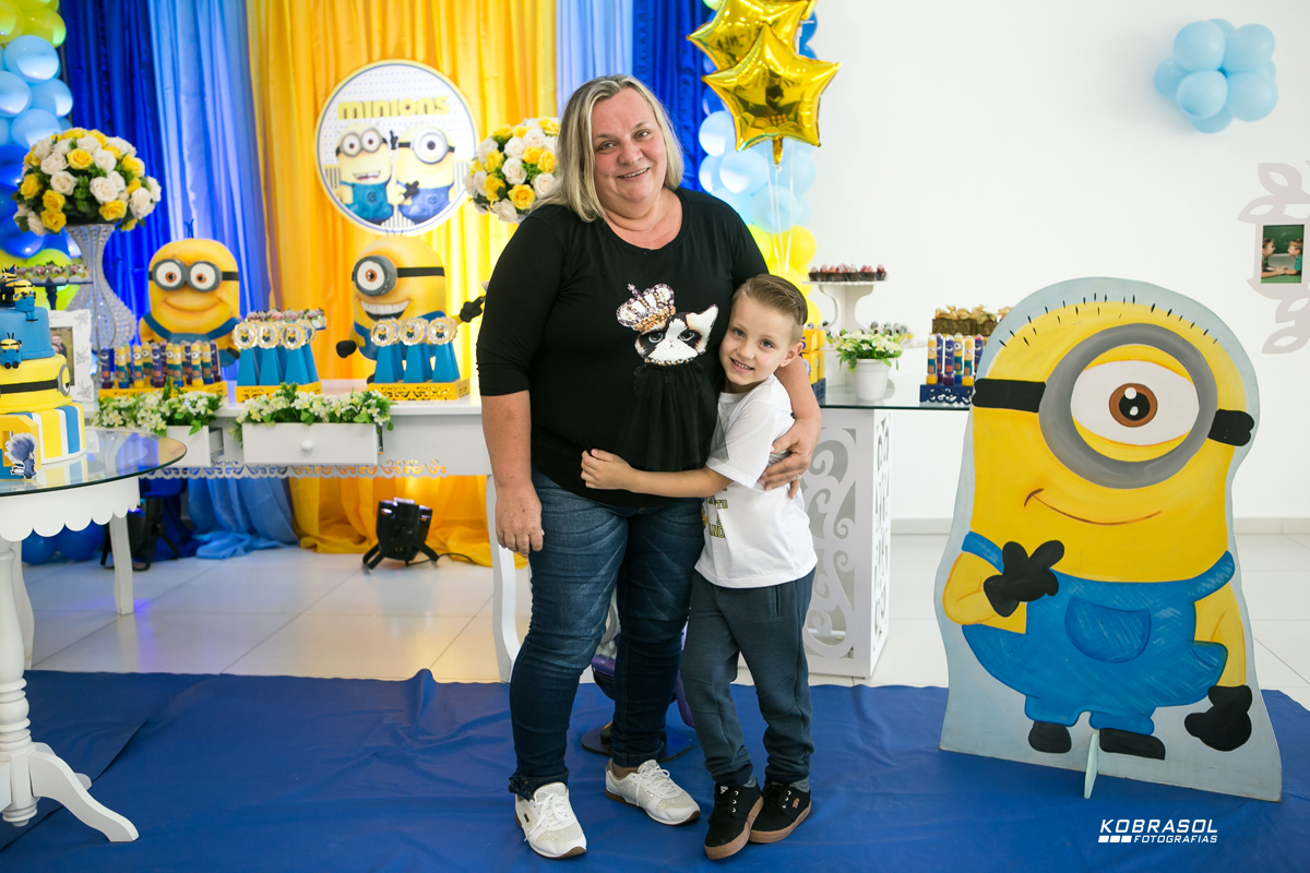 cincoanos, quintoaninho, fotografiainfantil, fotodefesta, festadecriança, minnionsdecor, festameumalvadofavorito, manufestas