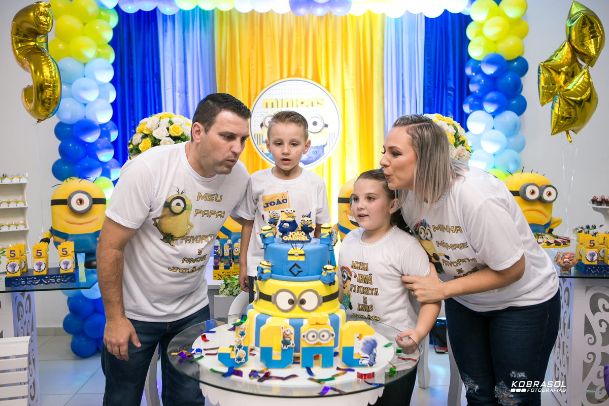 cincoanos, quintoaninho, fotografiainfantil, fotodefesta, festadecriança, minnionsdecor, festameumalvadofavorito, manufestas