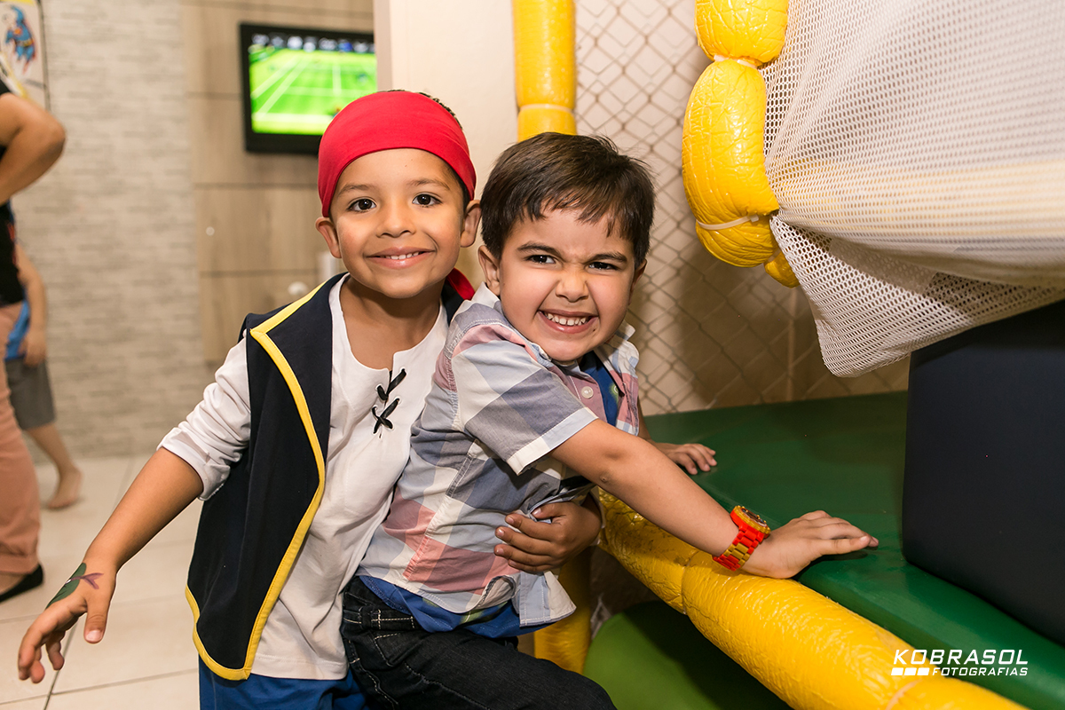 aniversariodecriança, festadepirata, temafestademenino, festaparamenino, quatroanos, turmadobarulho, festaemflorianopolis, fotosdefesta