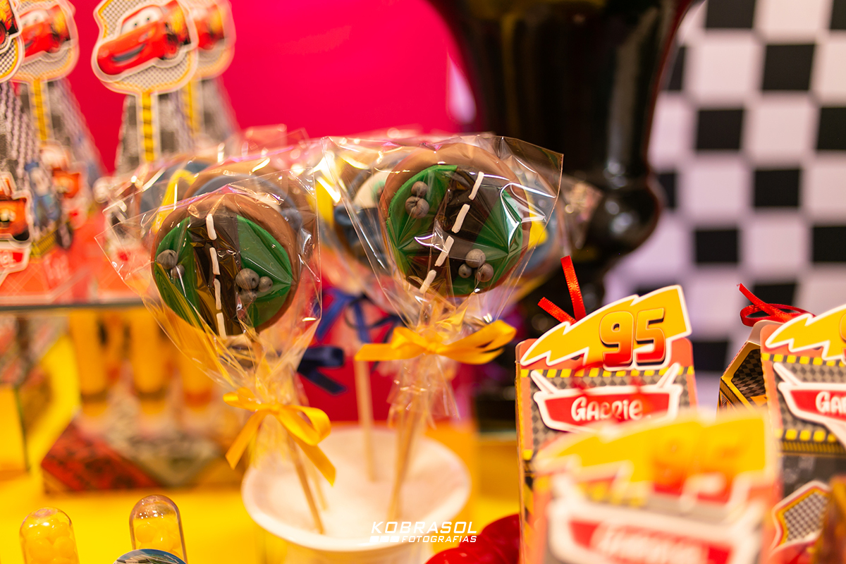 carrosdisney, festademenino, menino, festainfantil, ateliedafesta, fotografiainfantil, fotodefesta, doisanos, fotografoflorianopolis, fotosdeaniversarioflorianopolis