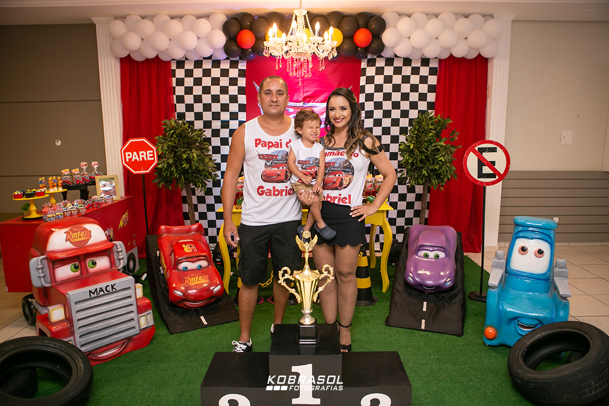 carrosdisney, festademenino, menino, festainfantil, ateliedafesta, fotografiainfantil, fotodefesta, doisanos, fotografoflorianopolis, fotosdeaniversarioflorianopolis