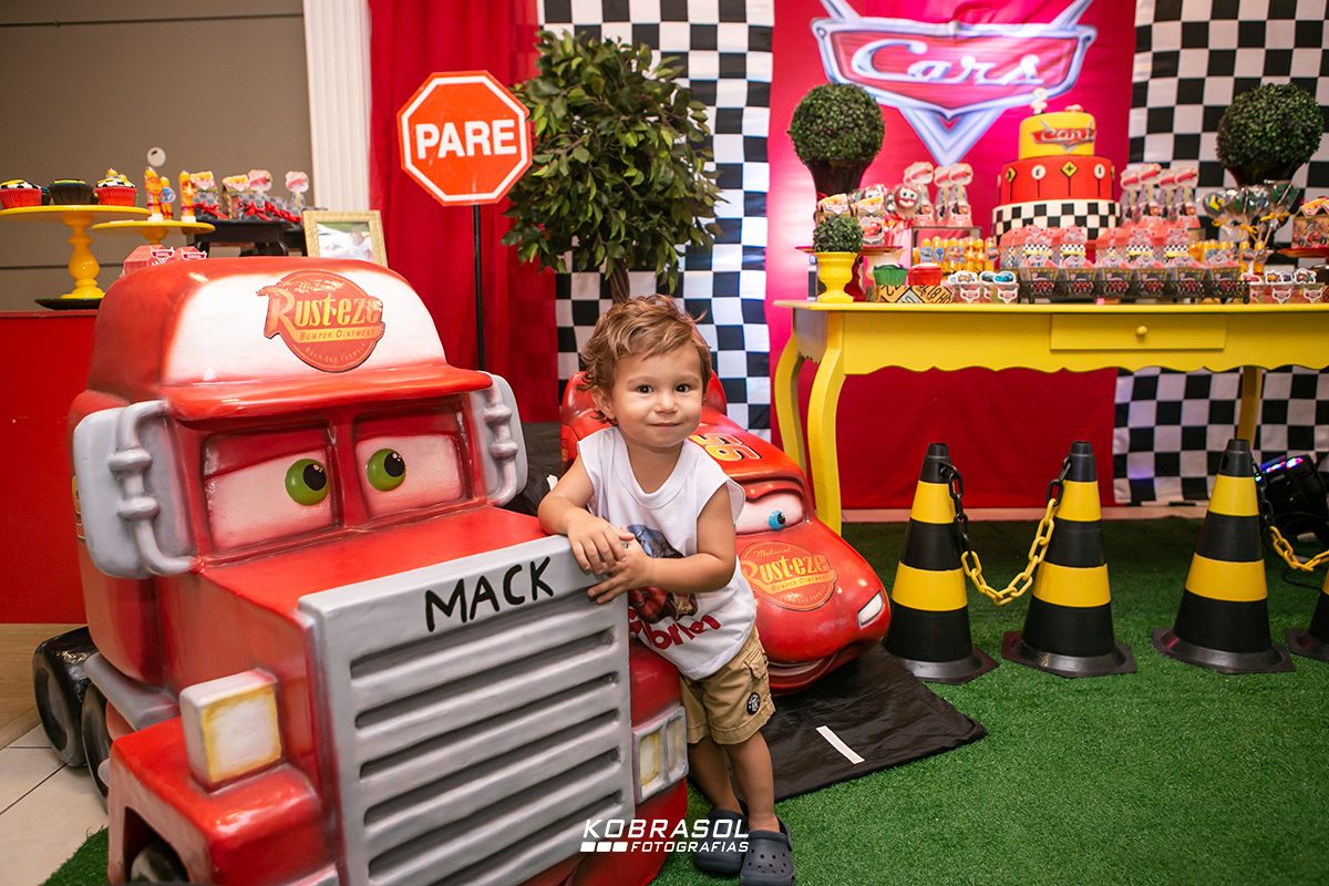 carrosdisney, festademenino, menino, festainfantil, ateliedafesta, fotografiainfantil, fotodefesta, doisanos, fotografoflorianopolis, fotosdeaniversarioflorianopolis