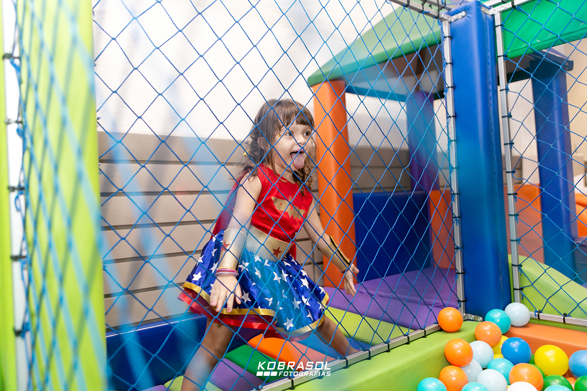 quatroanos, mulhermaravilhadecor, fotografoflorianopolis, aniversarioflorianopolis, fotosdefamilia, fotoinfantil, fotosdeaniversario