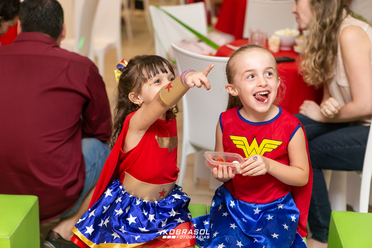 quatroanos, mulhermaravilhadecor, fotografoflorianopolis, aniversarioflorianopolis, fotosdefamilia, fotoinfantil, fotosdeaniversario