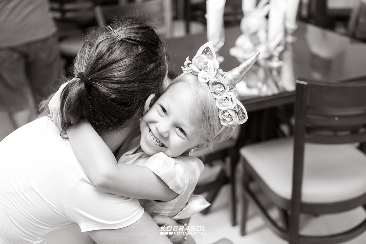 quatroanos, unicorniodecor, fotografoflorianopolis, aniversarioflorianopolis, fotosdefamilia, fotoinfantil, festadecriança, festanopredio