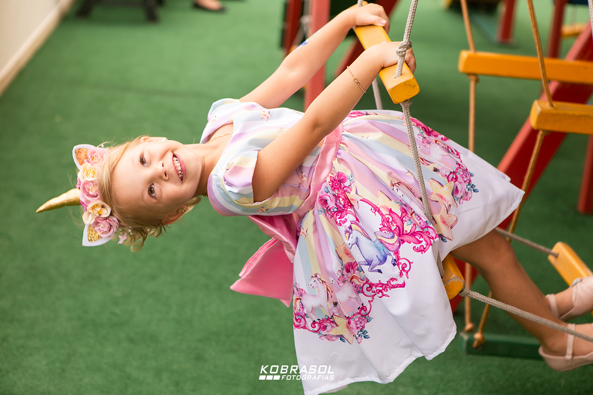 quatroanos, unicorniodecor, fotografoflorianopolis, aniversarioflorianopolis, fotosdefamilia, fotoinfantil, festadecriança, festanopredio