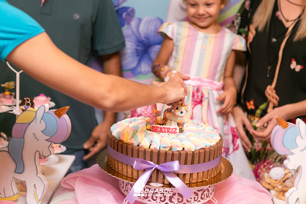 quatroanos, unicorniodecor, fotografoflorianopolis, aniversarioflorianopolis, fotosdefamilia, fotoinfantil, festadecriança, festanopredio