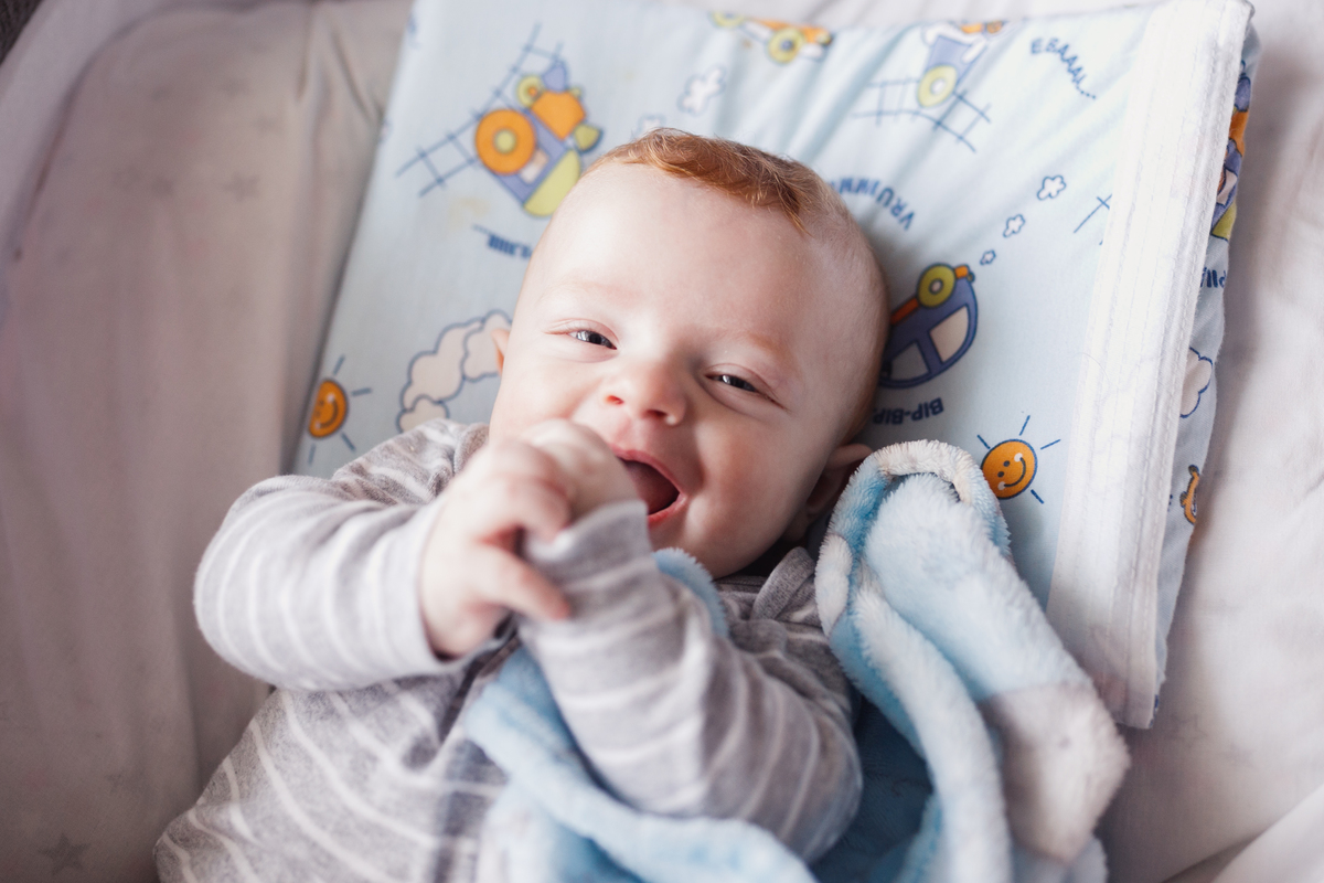fotografa familia curitiba - lifestyle ensaio em casa Eduardo 6 meses