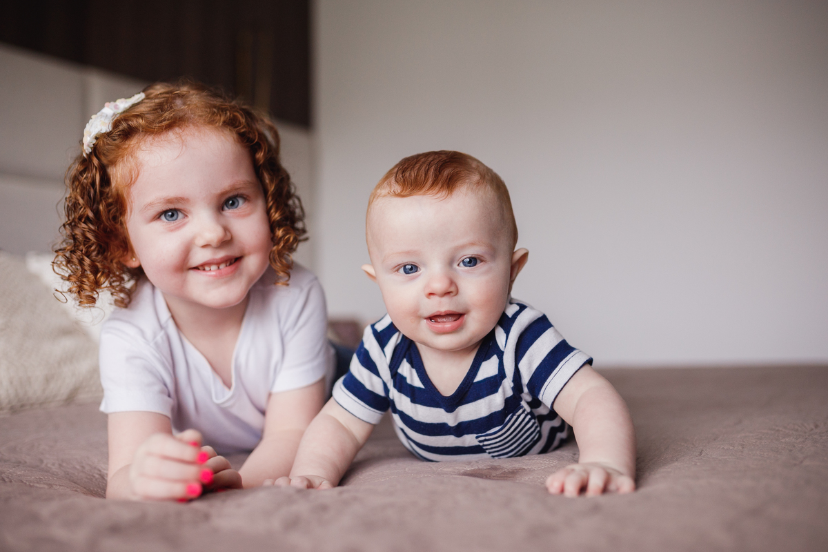 fotografa familia curitiba - lifestyle ensaio em casa Eduardo 6 meses