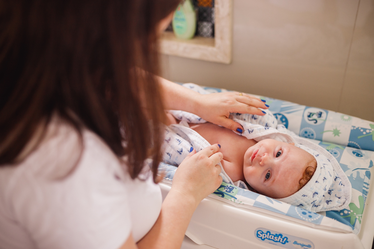 fotografa familia curitiba - lifestyle ensaio em casa Eduardo 6 meses