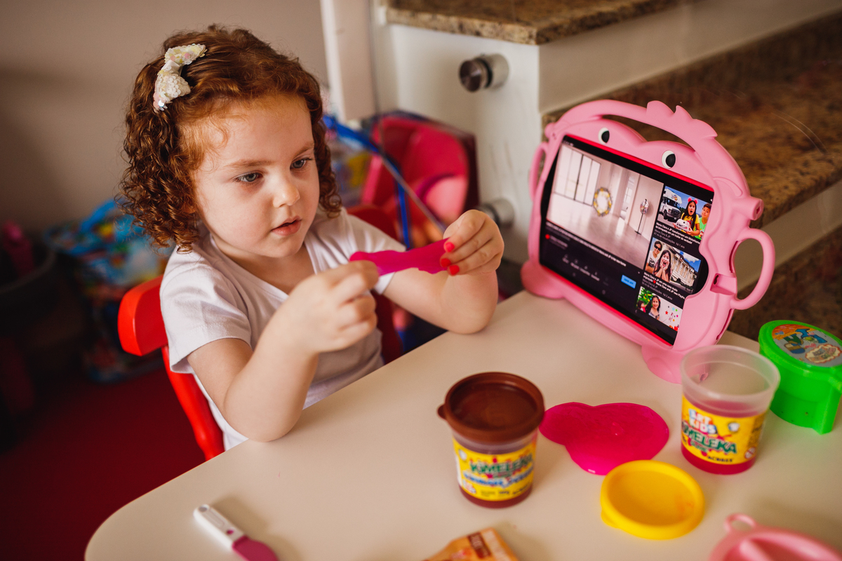 fotografa familia curitiba - lifestyle ensaio em casa Eduardo 6 meses