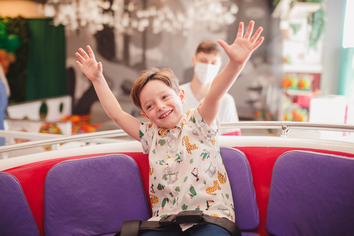 fotografa familia curitiba - aniversario 4 anos buffet 4kids