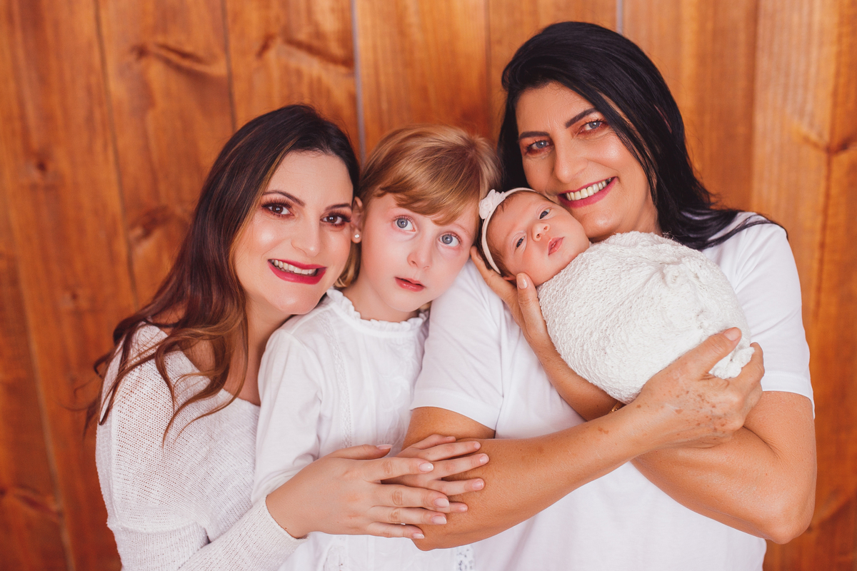 fotografa familia curitiba - newborn estudio menina 