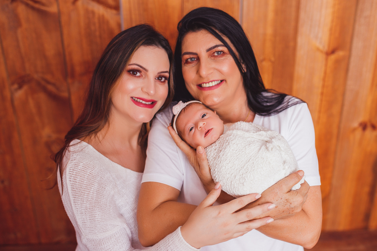 fotografa familia curitiba - newborn estudio menina 