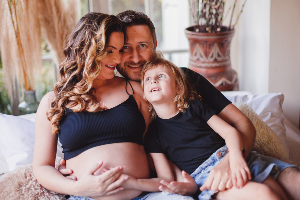 fotografa familia curitiba - gestante externo chácara por do sol