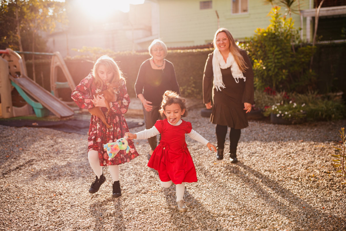 fotografa familia curitiba - ensaio 70 anos Lucia casa vida familia
