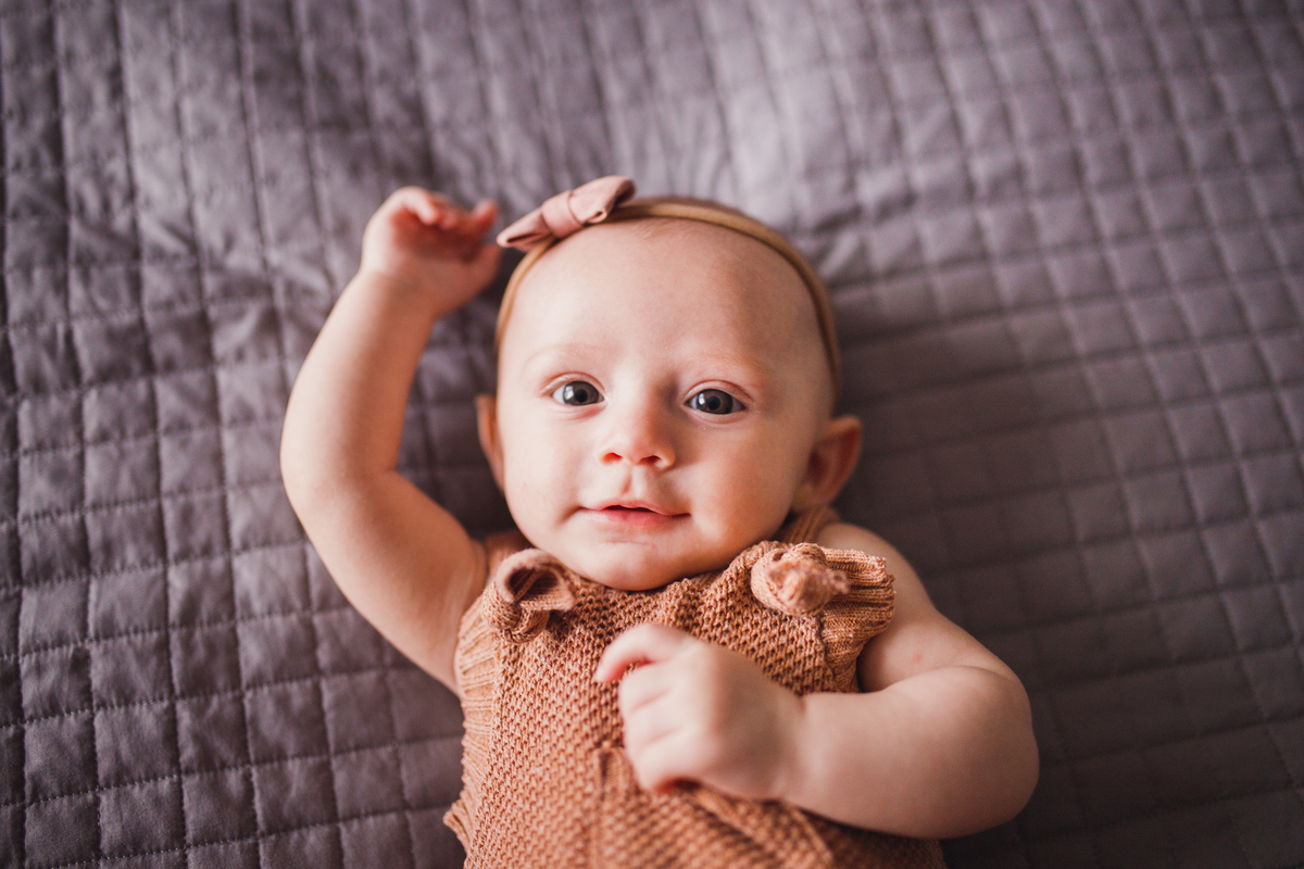 fotografa familia curitiba - ensaio em casa 3 meses
