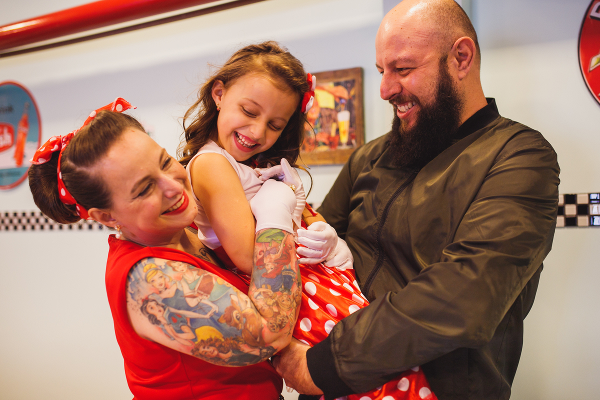 fotografa familia curitiba - dia das mães lanchonete anos80