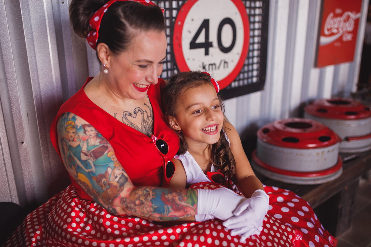 fotografa familia curitiba - dia das mães lanchonete anos80