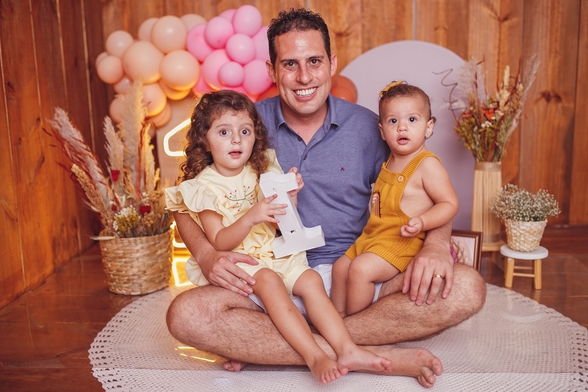 fotografa familia curitiba - smash the cake Yasmin estudio