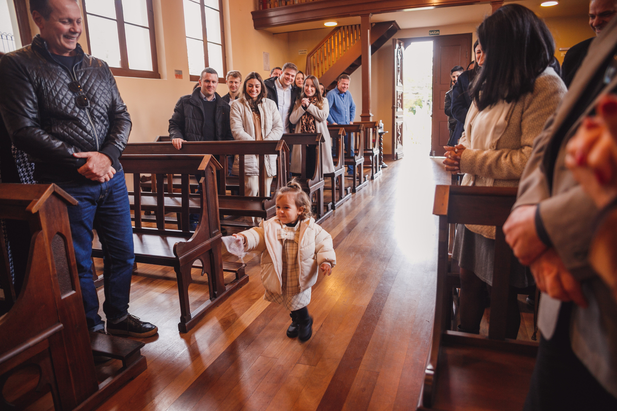 fotografa familia curitiba - batizado Luca igreja 