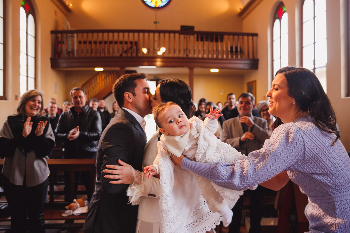 fotografa familia curitiba - batizado Luca igreja 