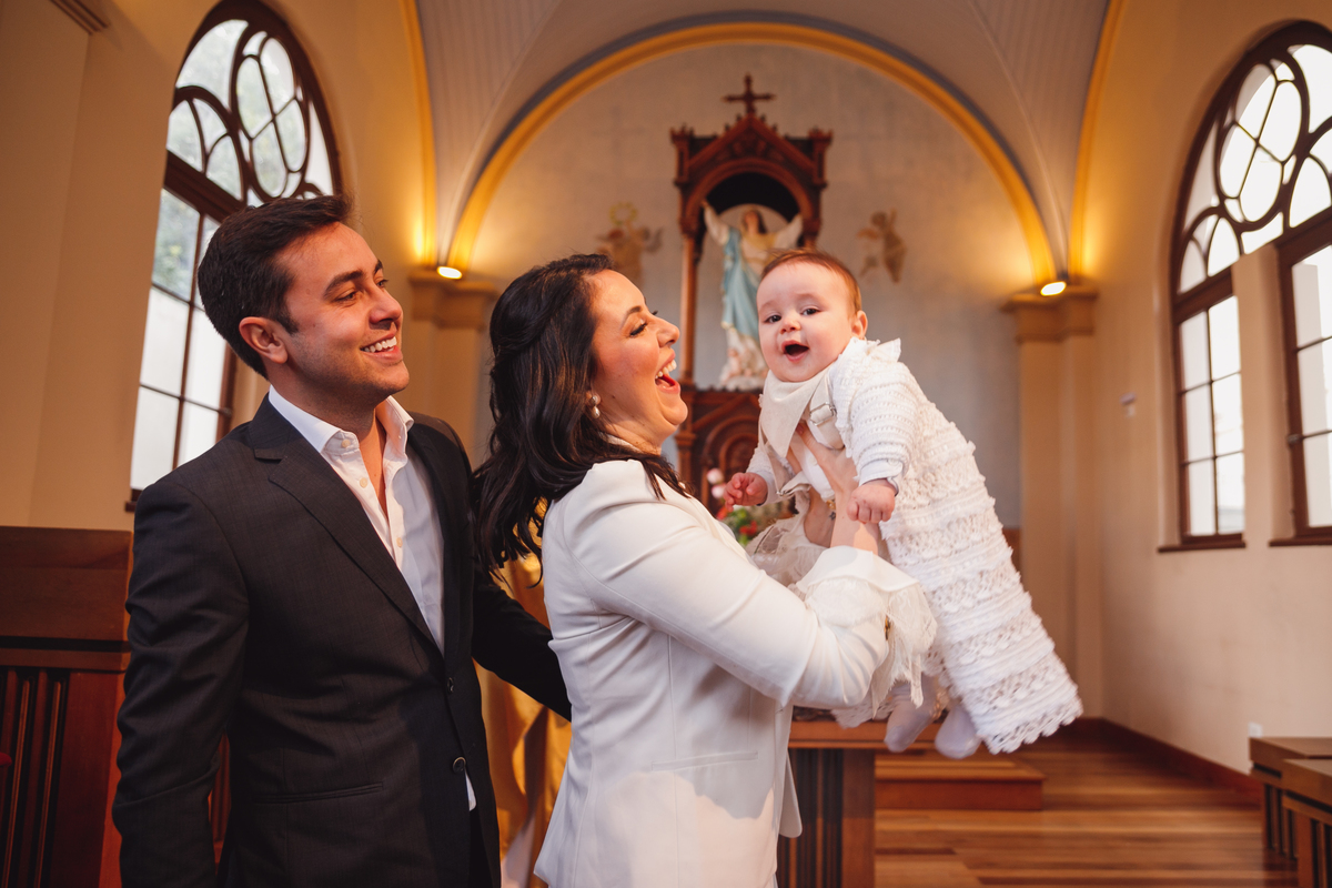 fotografa familia curitiba - batizado Luca igreja 