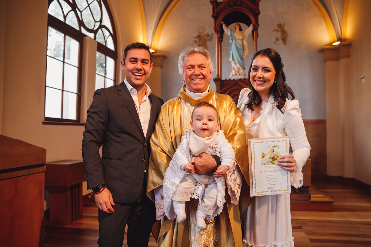 fotografa familia curitiba - batizado Luca igreja 