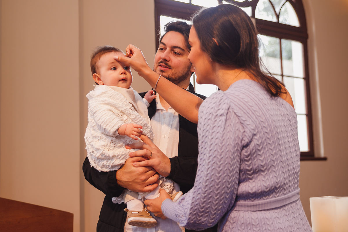 fotografa familia curitiba - batizado Luca igreja 
