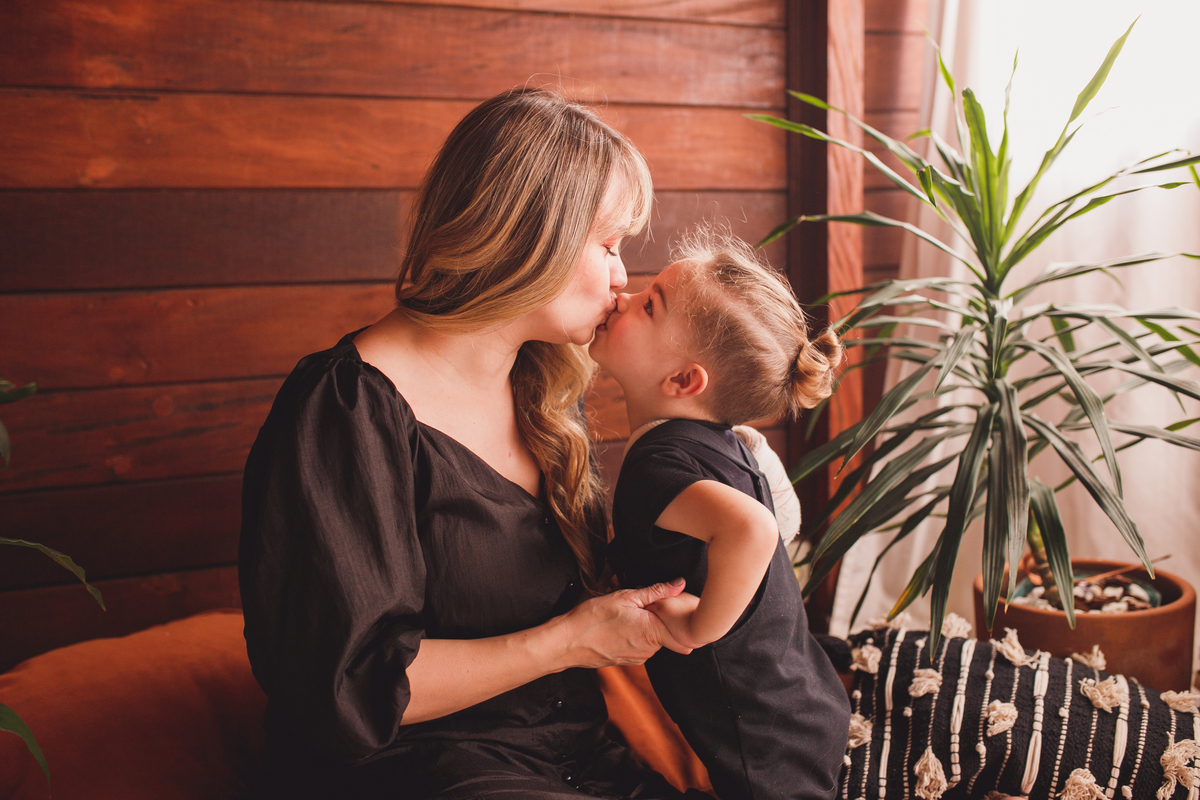 fotografa familia curitiba - ensaio dia das Maes 4 filhos interno