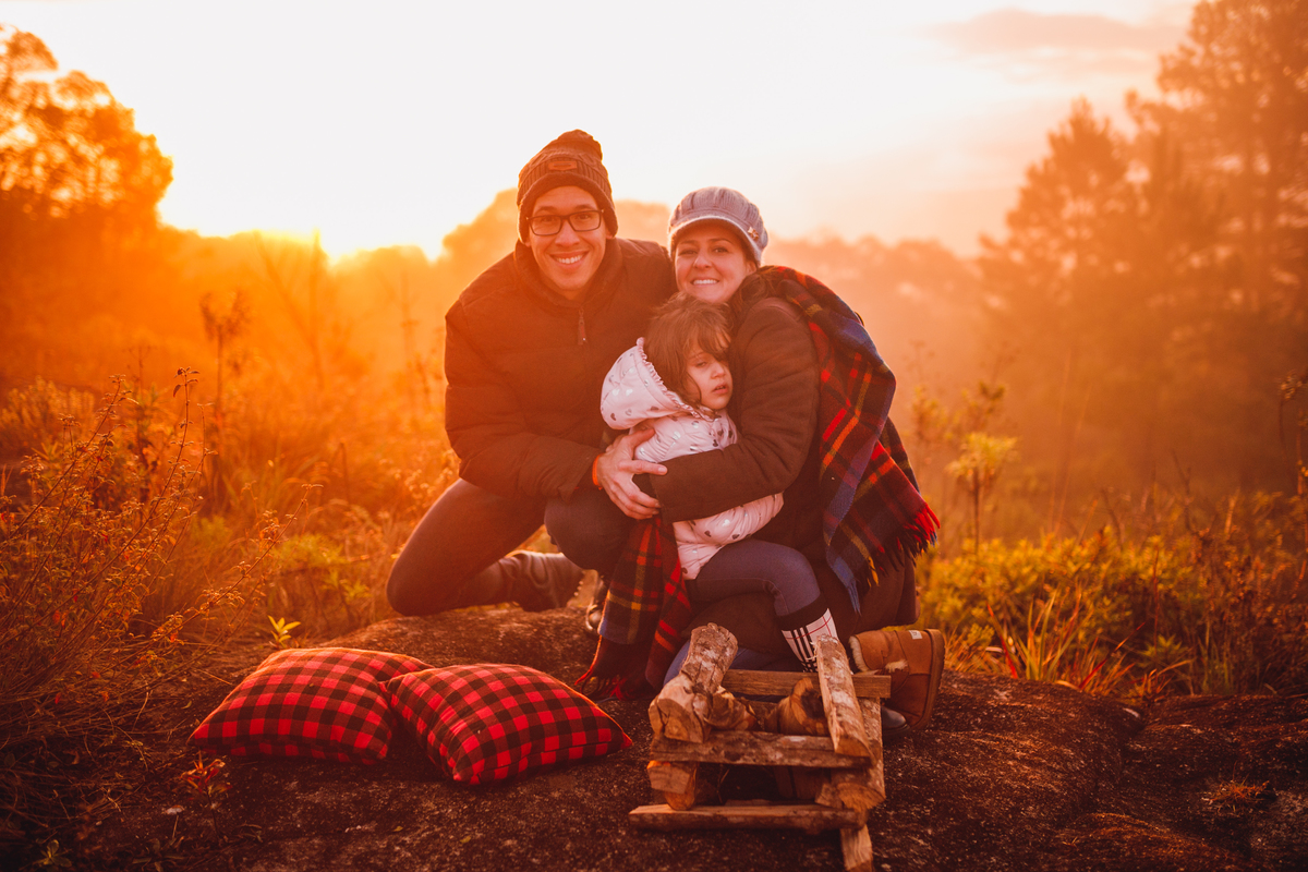 fotografa familia curitiba - ensaio nascer do sol acampamento 