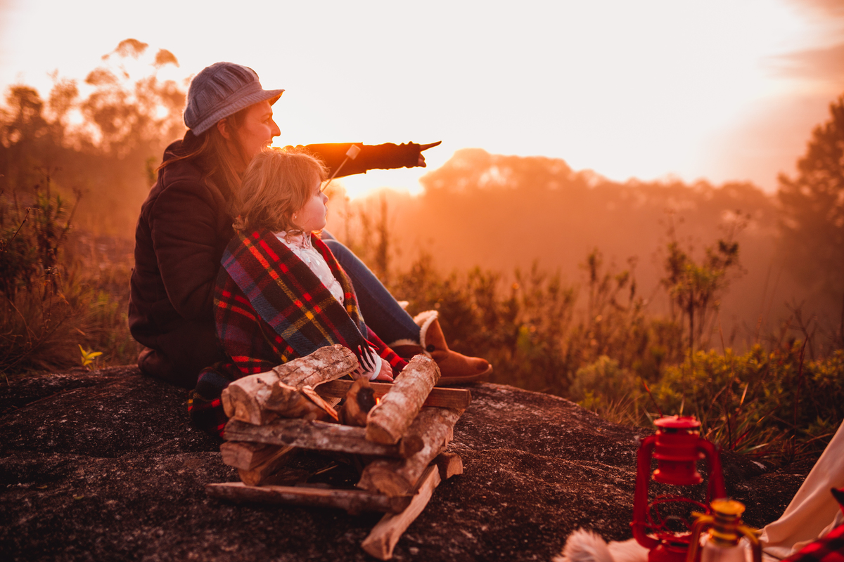 fotografa familia curitiba - ensaio nascer do sol acampamento 