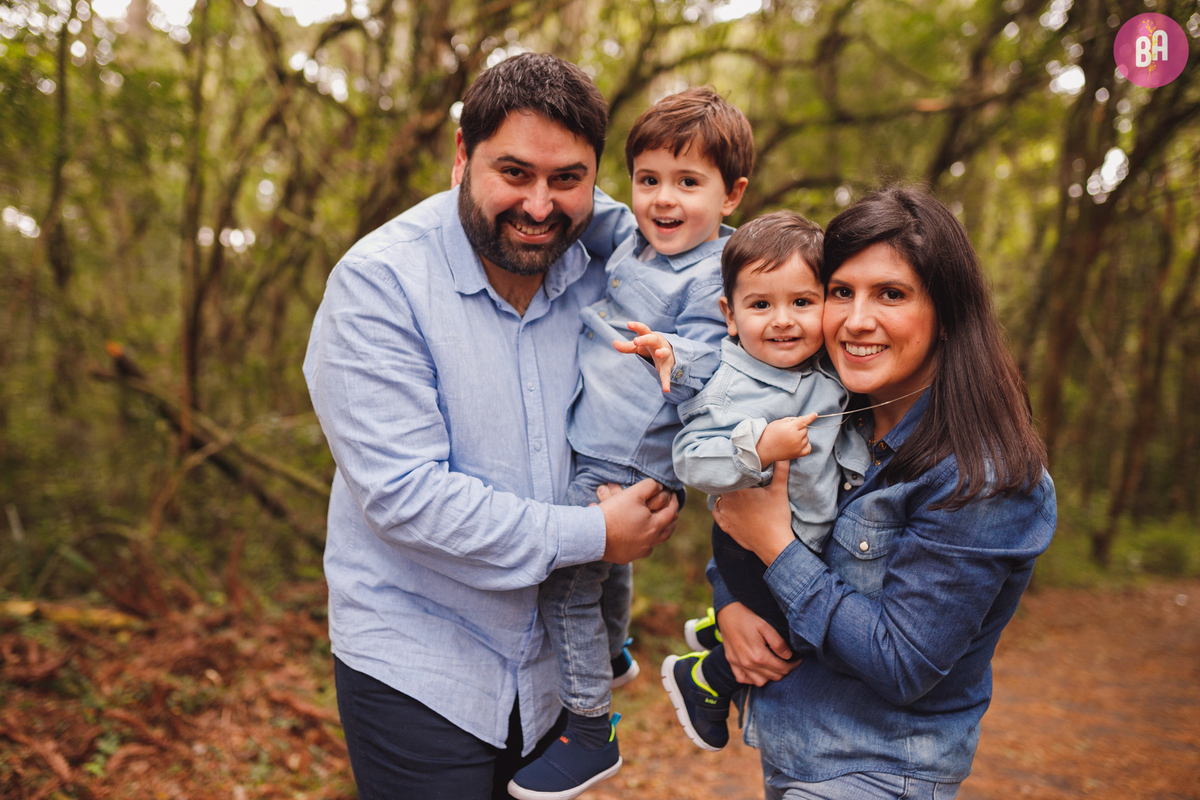 fotografa familia curitiba - ensaio familia grande parquefotografa familia curitiba - ensaio familia grande parque