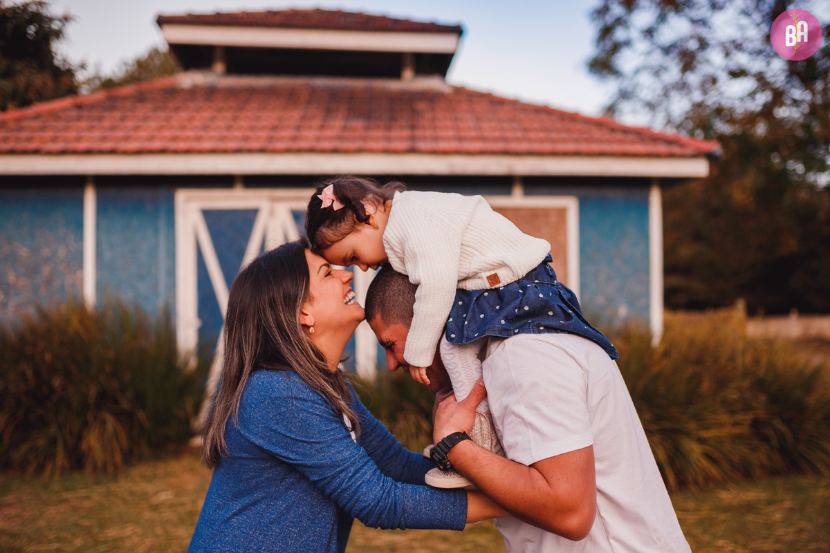 fotografa familia curitiba - ensaio externo Vila dos animais 