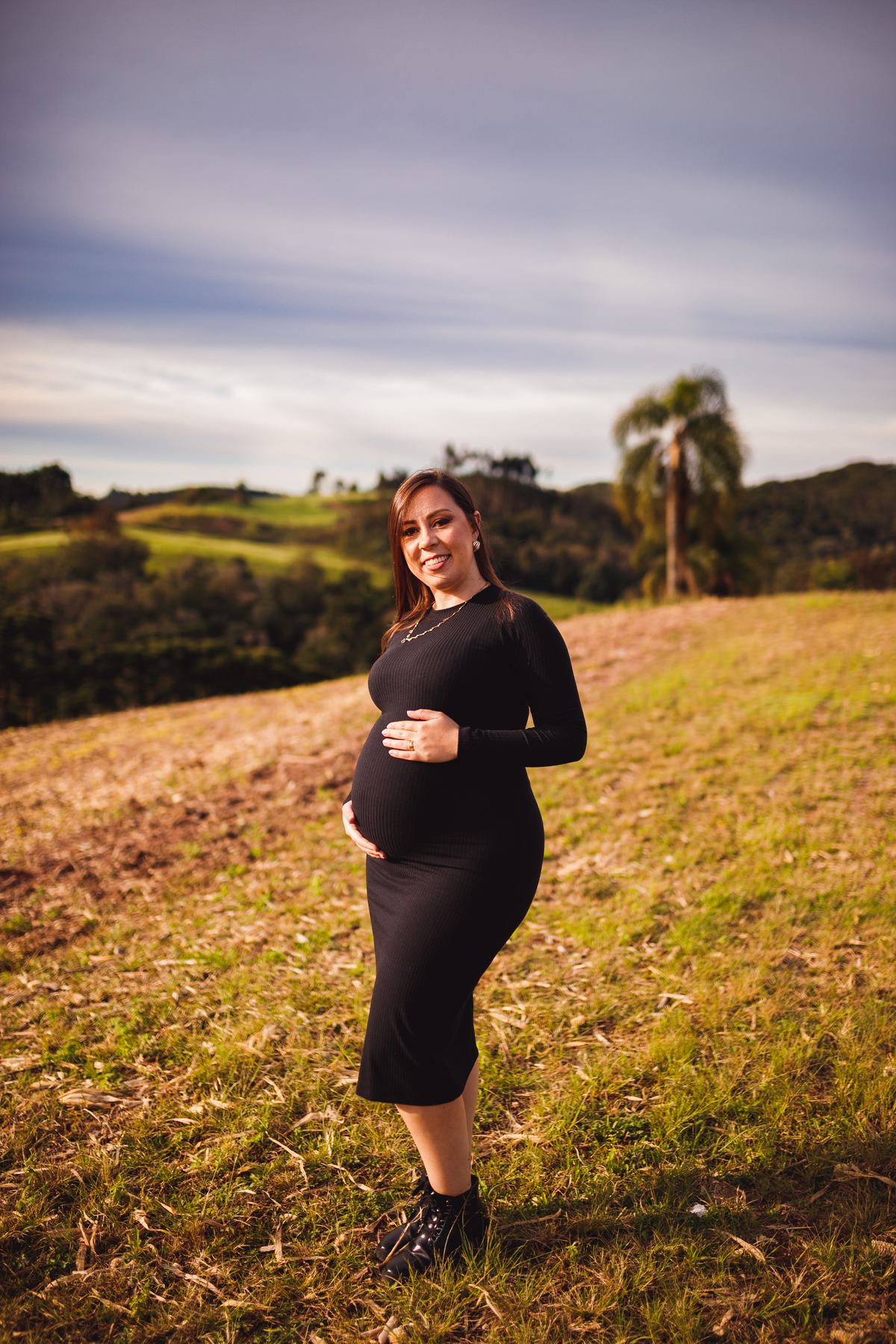 fotografa familia curitiba - gestante morro do cal montanha por do sol