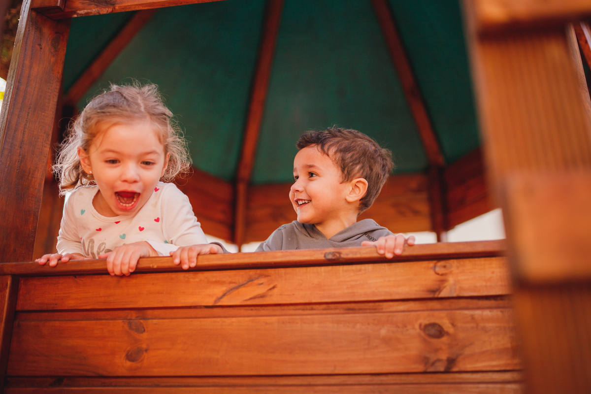 Fotógrafa familia Curitiba - Aniversário externo menino brincadeiras