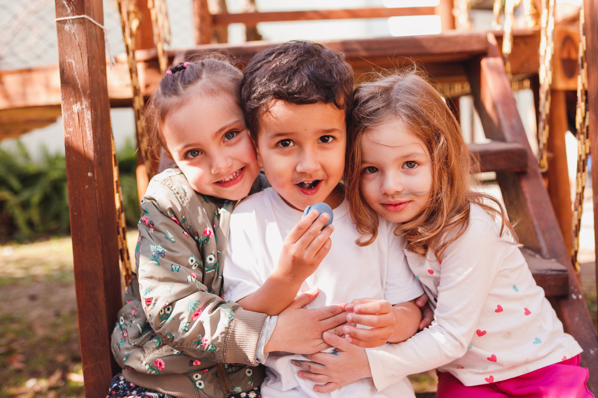 Fotógrafa familia Curitiba - Aniversário externo menino brincadeiras