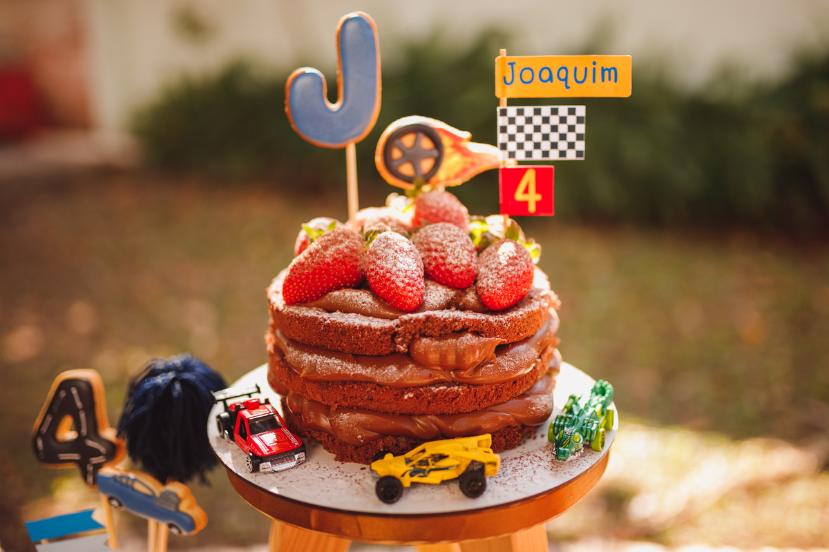 Fotógrafa familia Curitiba - Aniversário externo menino brincadeiras