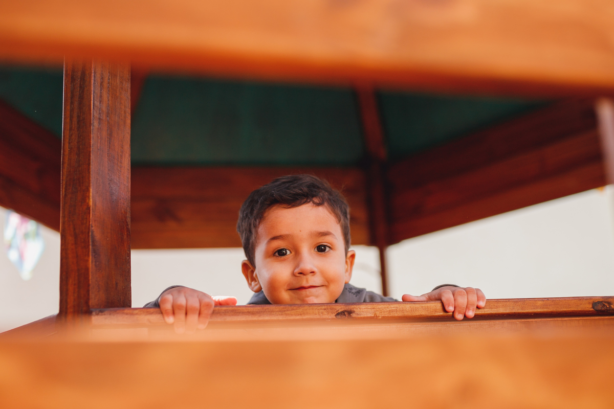 Fotógrafa familia Curitiba - Aniversário externo menino brincadeiras