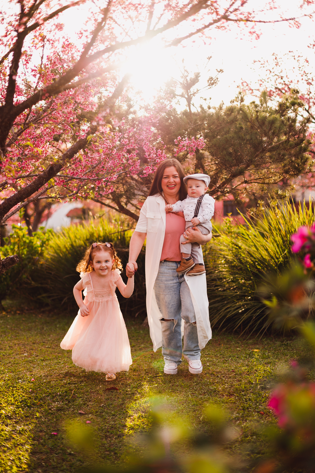 Fotógrafa familia Curitiba - Ensaio externo menino Cerejeira